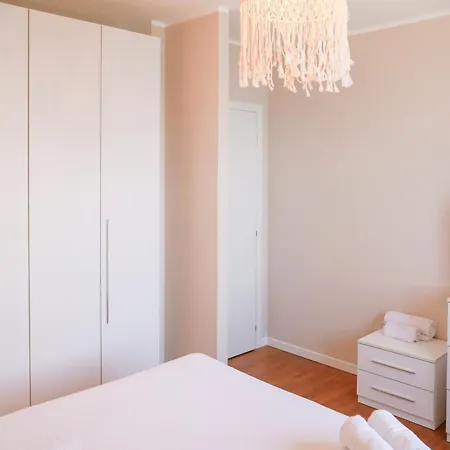 Panoramic By Design Daire Bellano